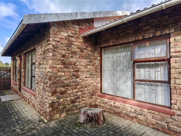 2 Bedroom House 2 Bedroom House