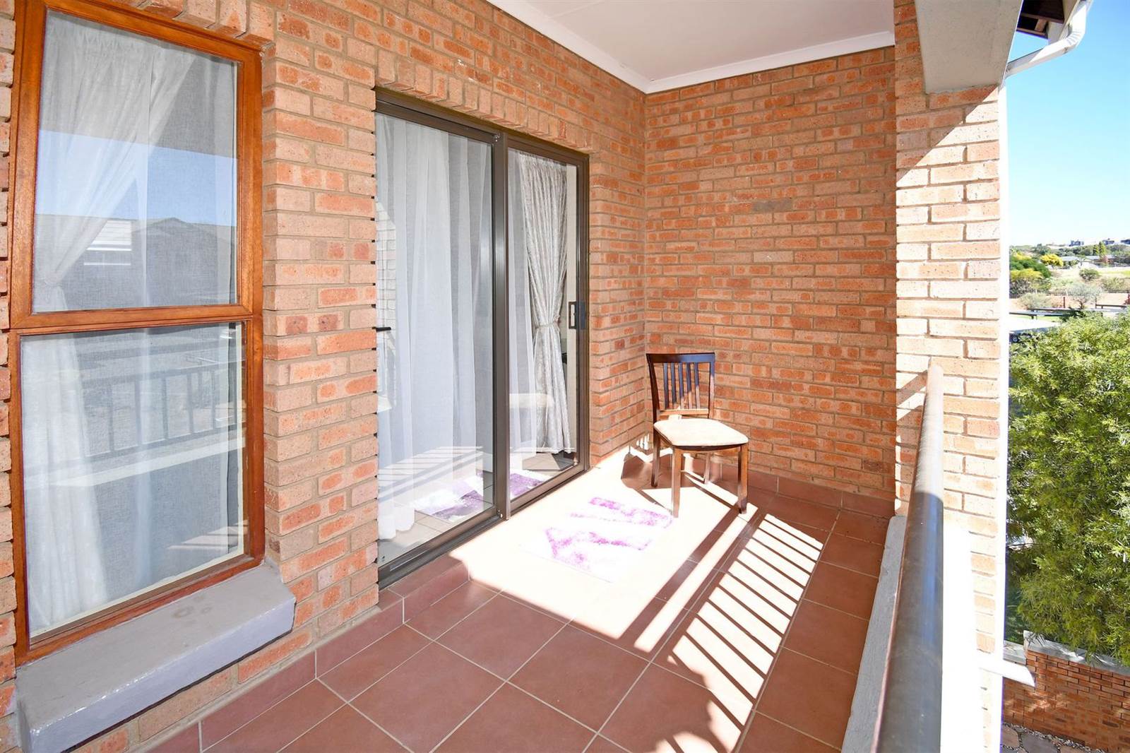 2 Bed Apartment in Olivedale photo number 16