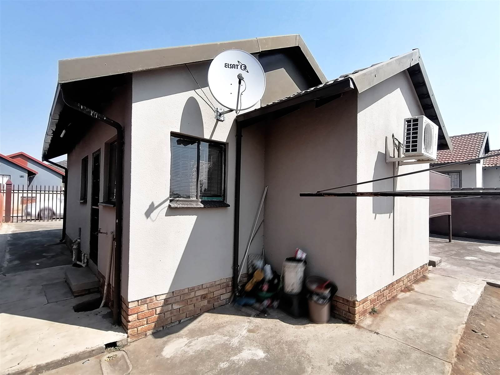 2 Bed House in Tlhabane photo number 4