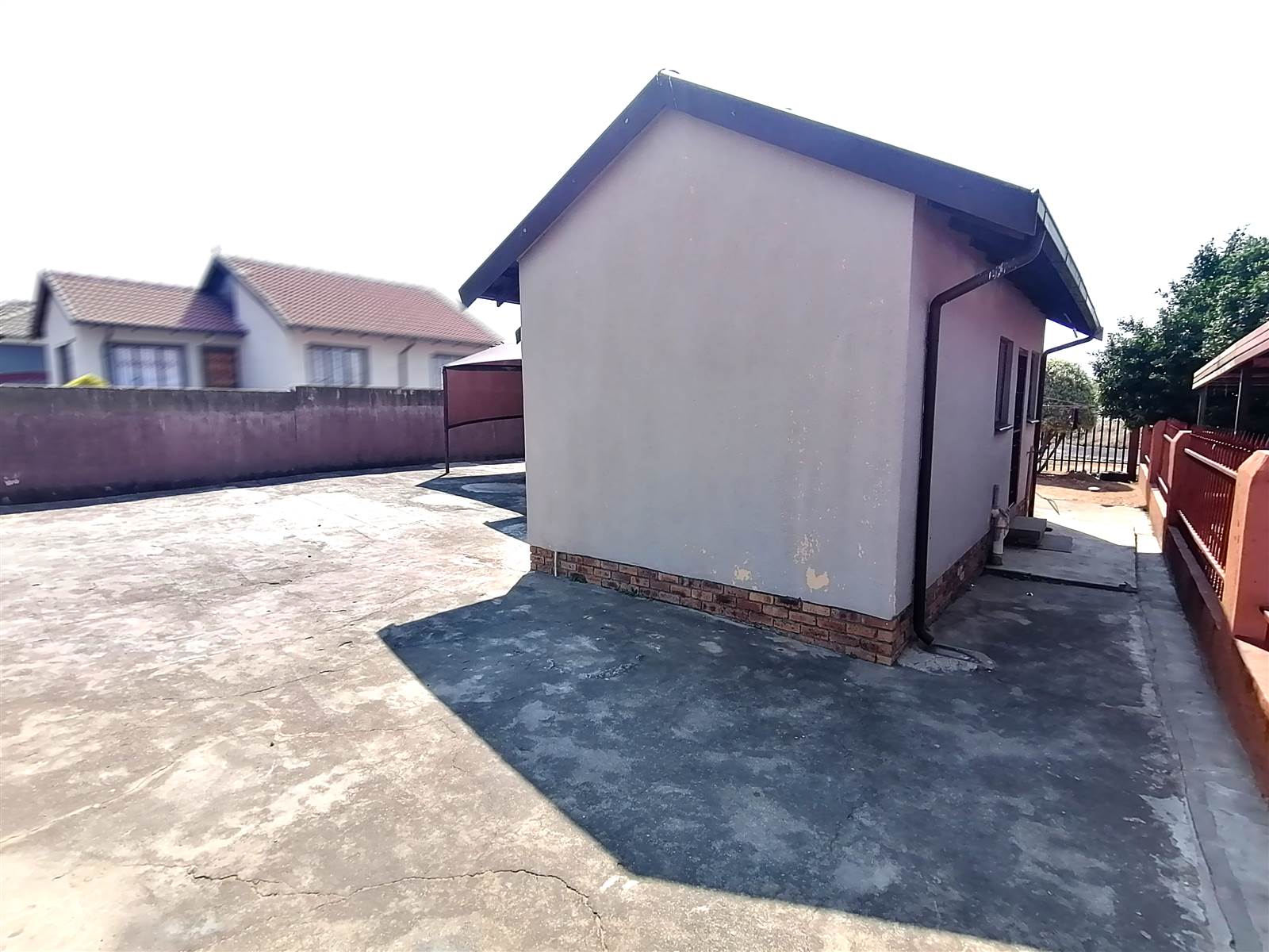 2 Bed House in Tlhabane photo number 5