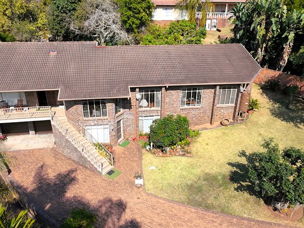 4 Bedroom House 4 Bedroom House