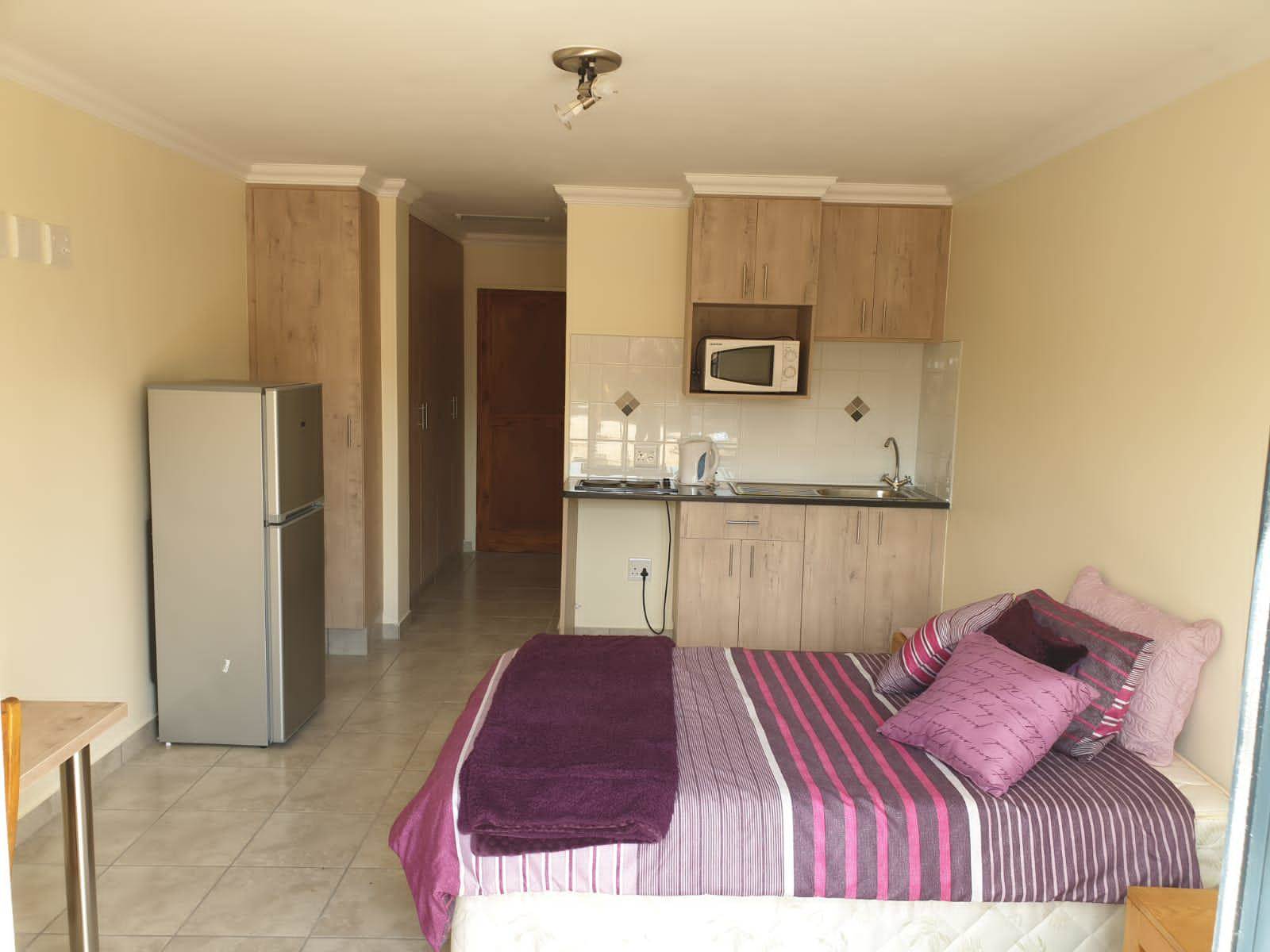 Studio Apartment in Rietfontein photo number 4