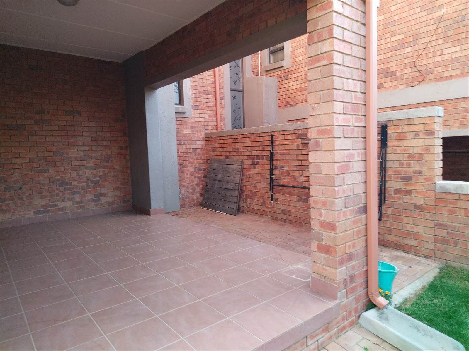 3 Bed Townhouse in Wilgeheuwel photo number 23