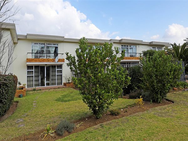 2 Bed Townhouse in Benoni South