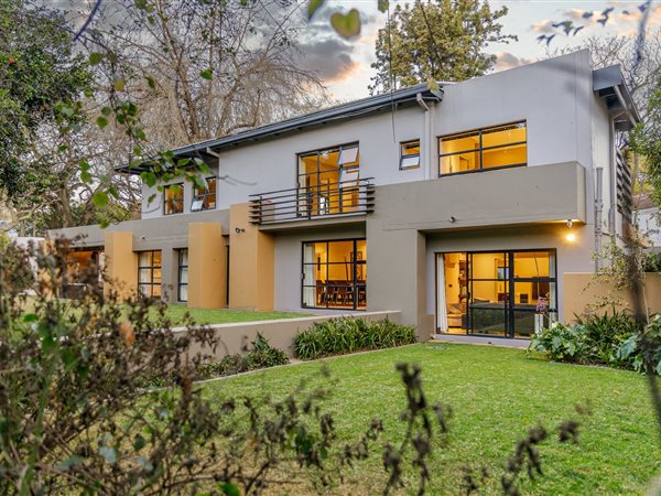 5 Bed House in Saxonwold