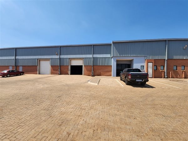 1 315  m² Industrial space