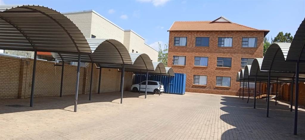 1200  m² Commercial space in Pretoria North photo number 13