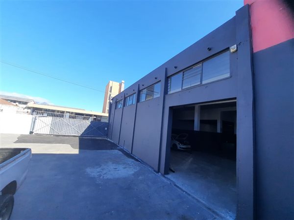 420  m² Industrial space in Goodwood