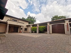 5 Bed House in Waterkloof Park