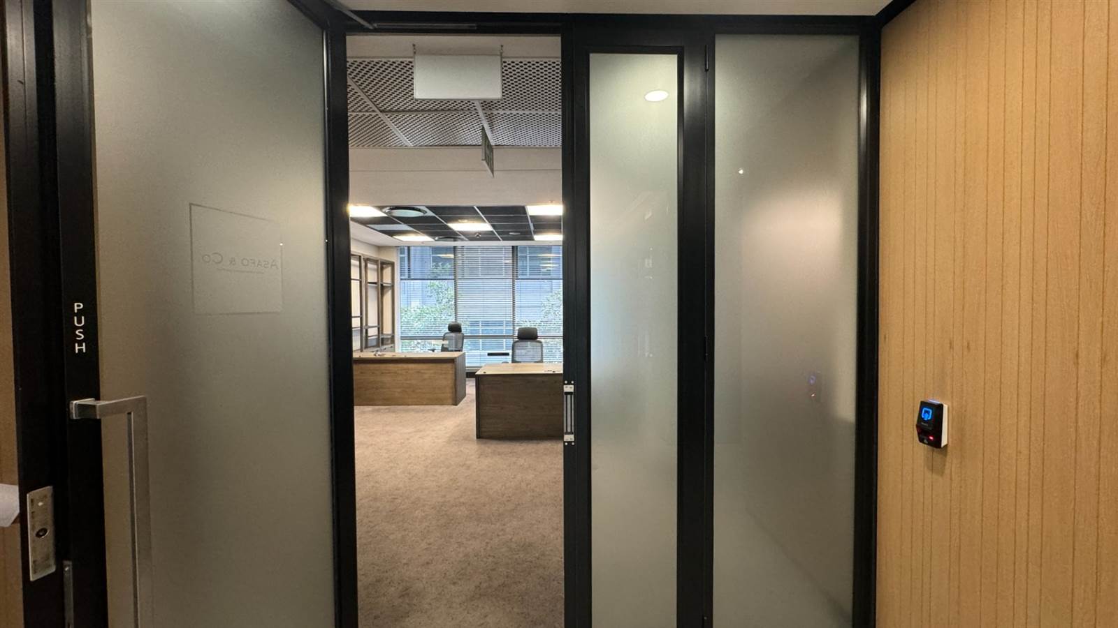 300  m² Office Space in Sandown photo number 5