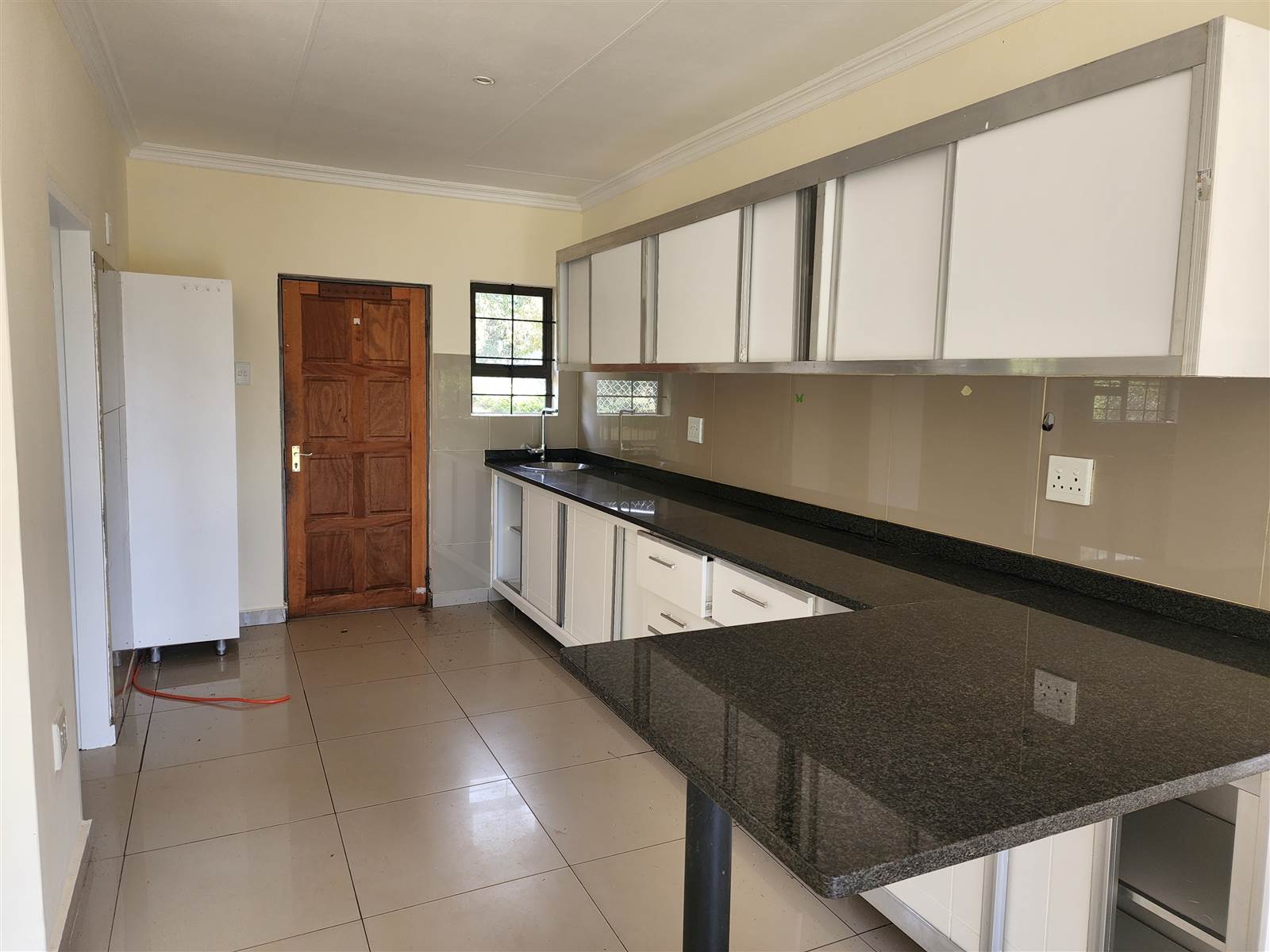 3 Bed House in Kameelfontein and surrounds photo number 12