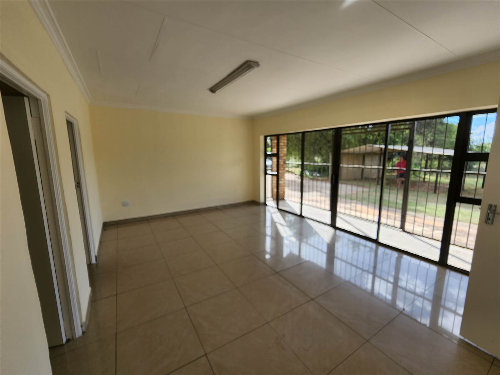 3 Bed House in Kameelfontein and surrounds photo number 8