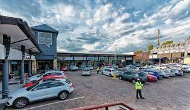 130  m² Retail Space in Sunninghill photo number 20