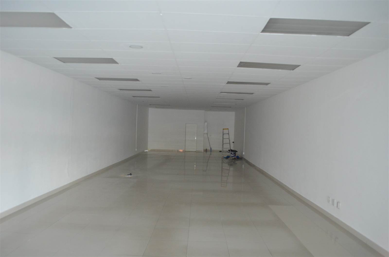 130  m² Retail Space in Sunninghill photo number 23