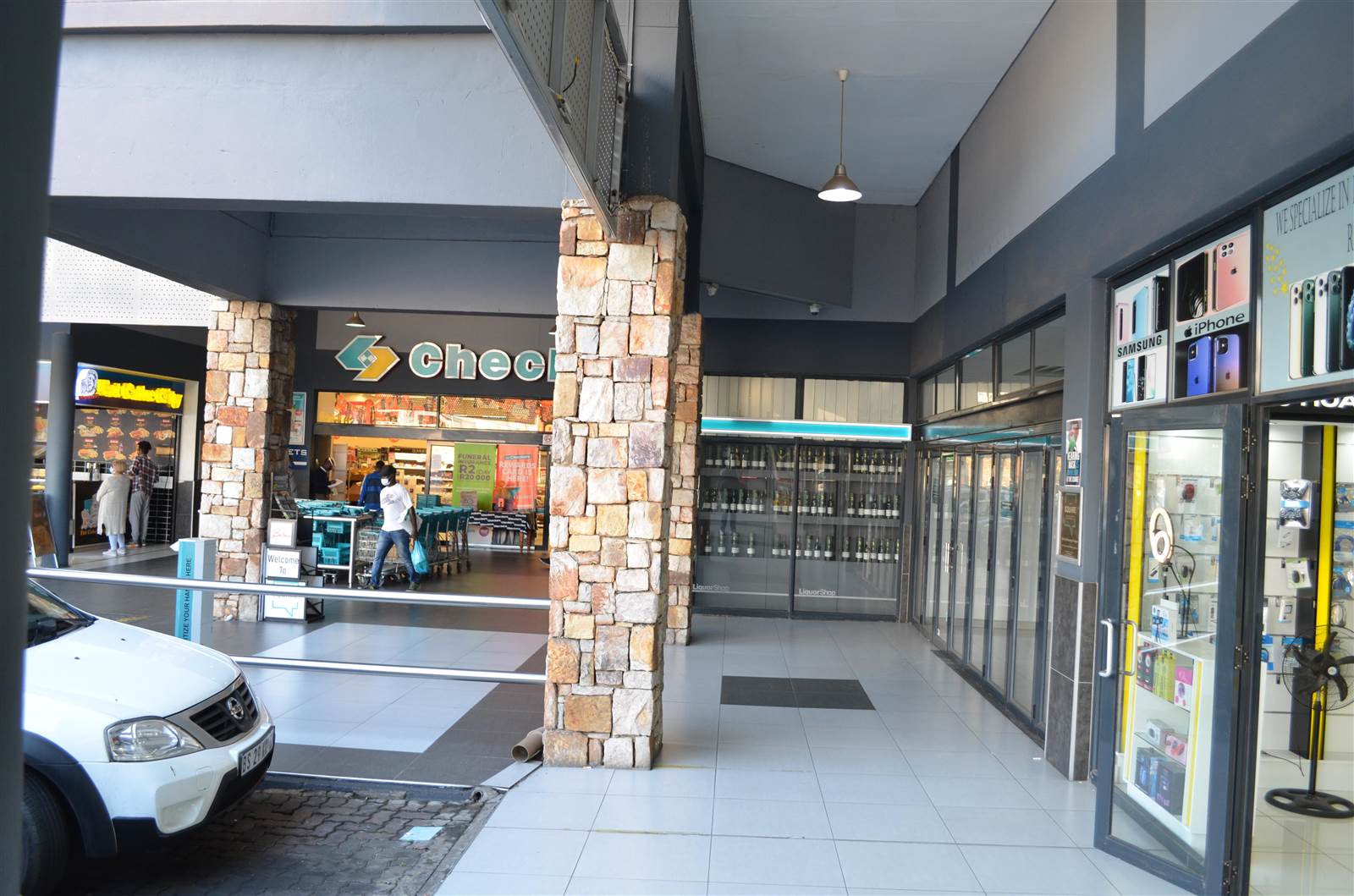 130  m² Retail Space in Sunninghill photo number 24