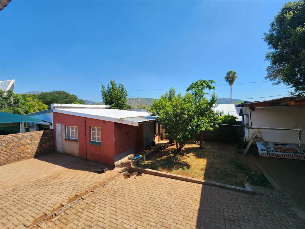 3 Bed House in Thabazimbi photo number 3