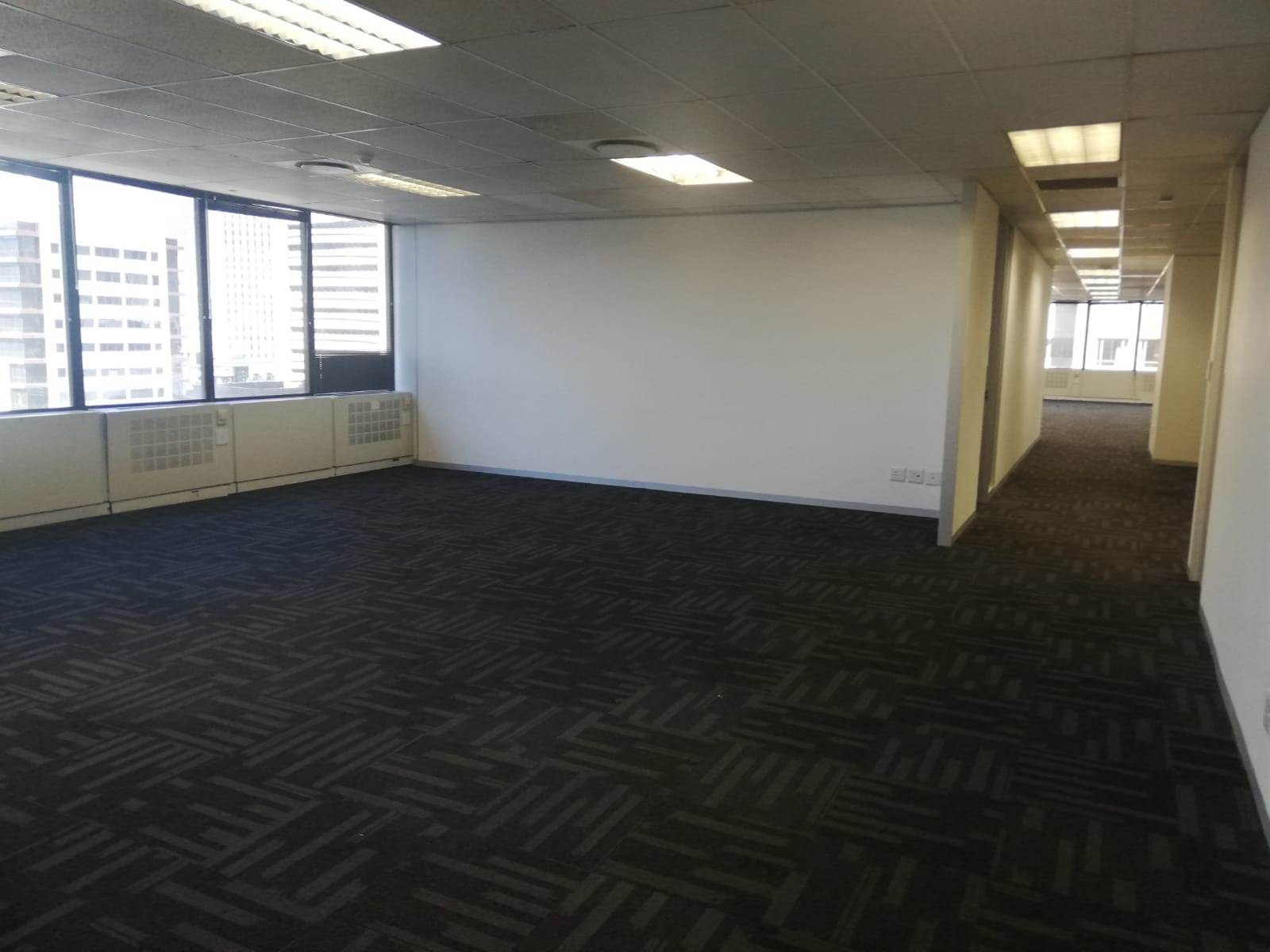 498  m² Office Space in Cape Town City Centre photo number 2