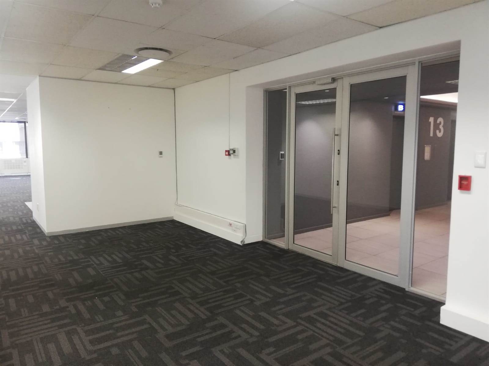 498  m² Office Space in Cape Town City Centre photo number 6