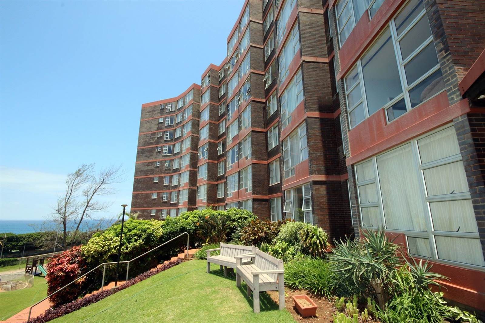 1 Bed Flat in Scottburgh Central photo number 10