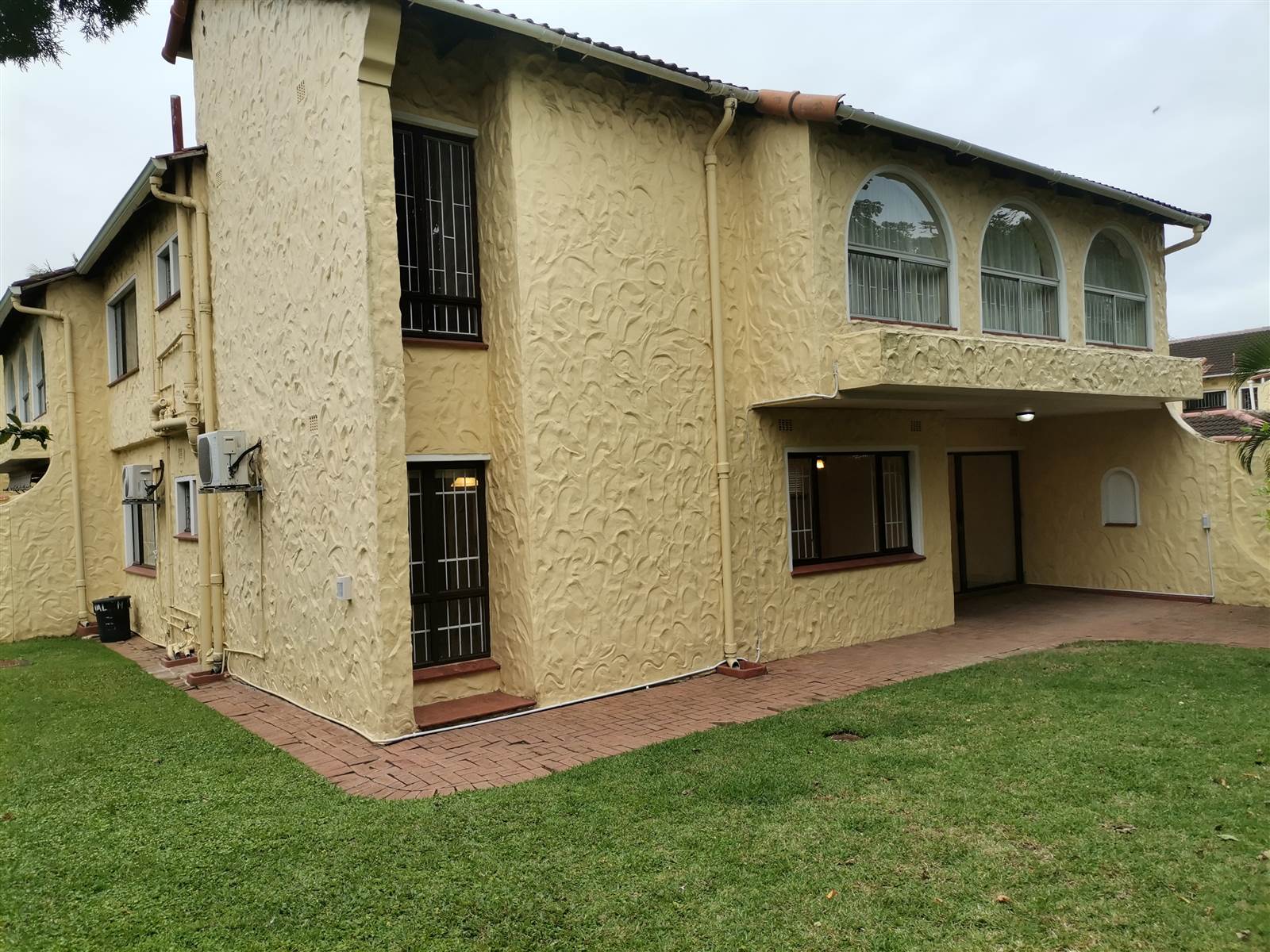 2 Bed Flat in La Lucia photo number 9