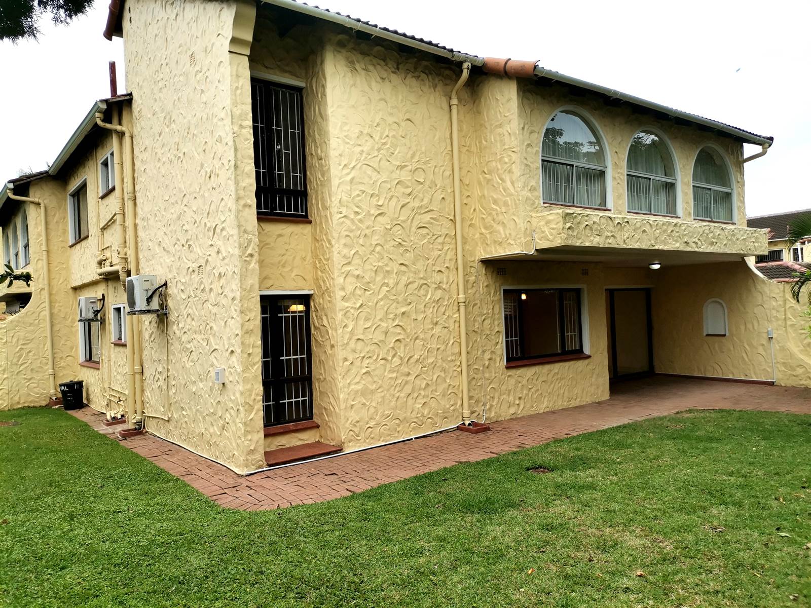 2 Bed Flat in La Lucia photo number 1
