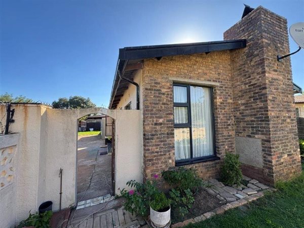 3 Bedroom House 3 Bedroom House