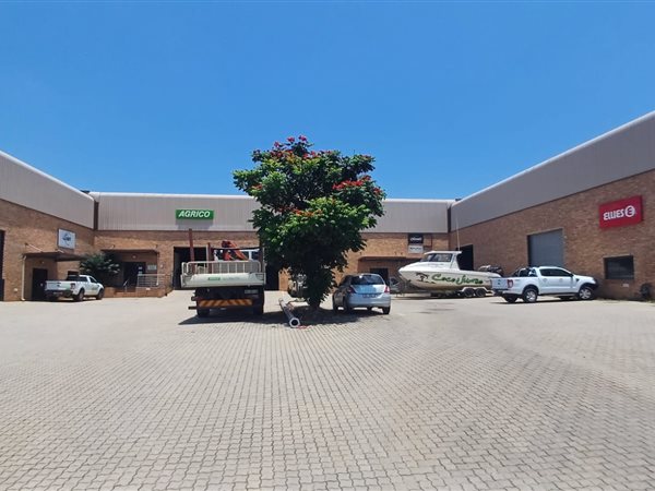 440  m² Commercial space