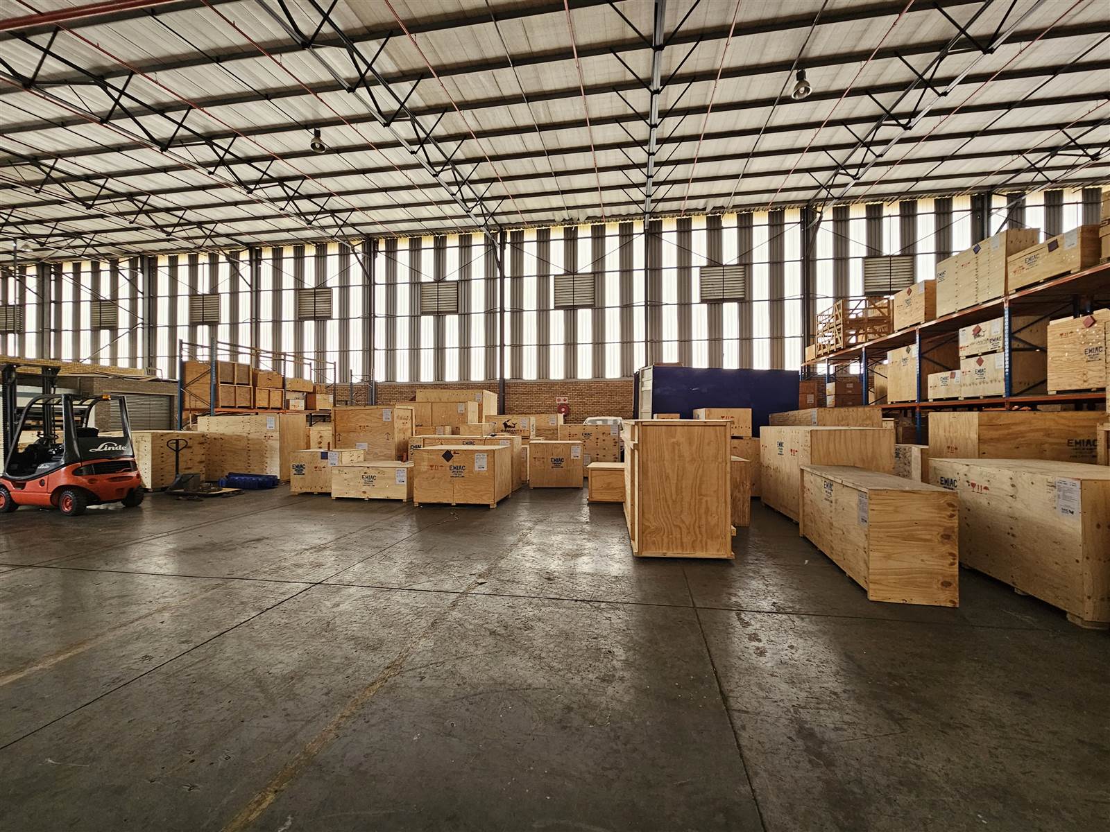 2500  m² Industrial space in Pomona photo number 7