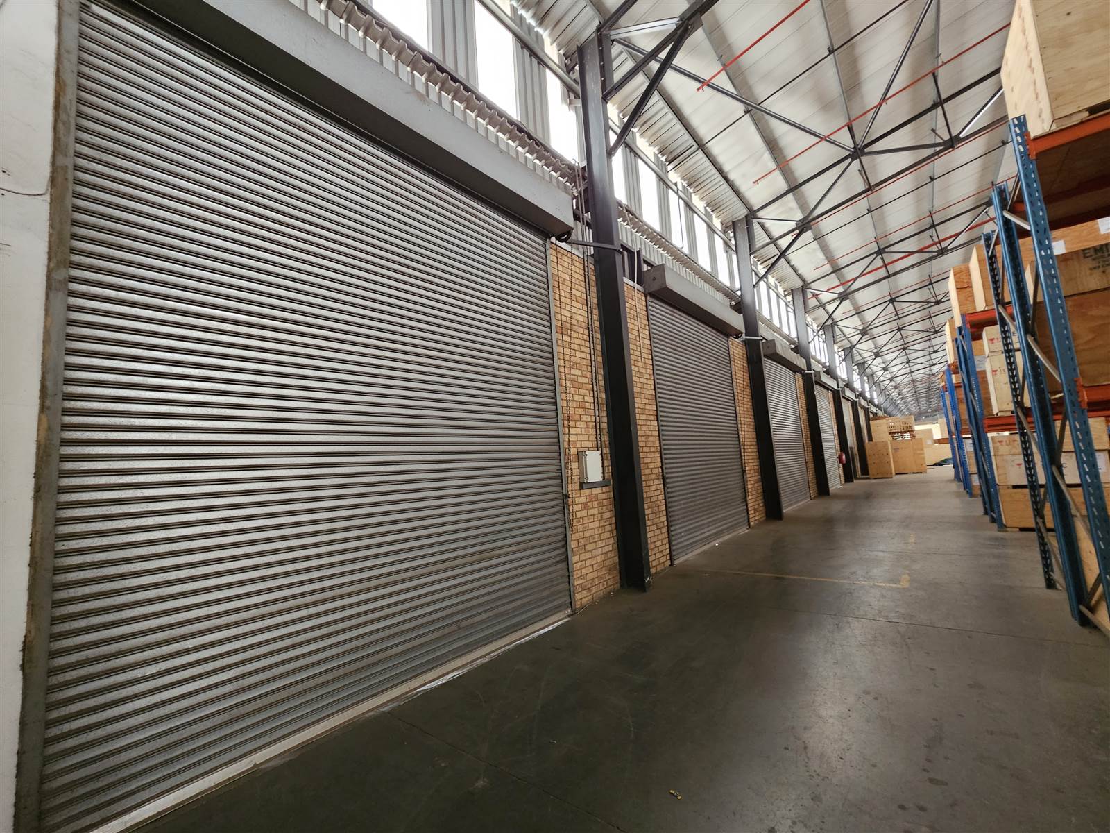 2500  m² Industrial space in Pomona photo number 6