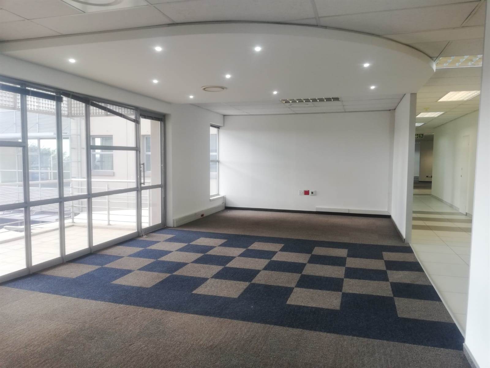 762.3  m² Commercial space in Woodmead photo number 7