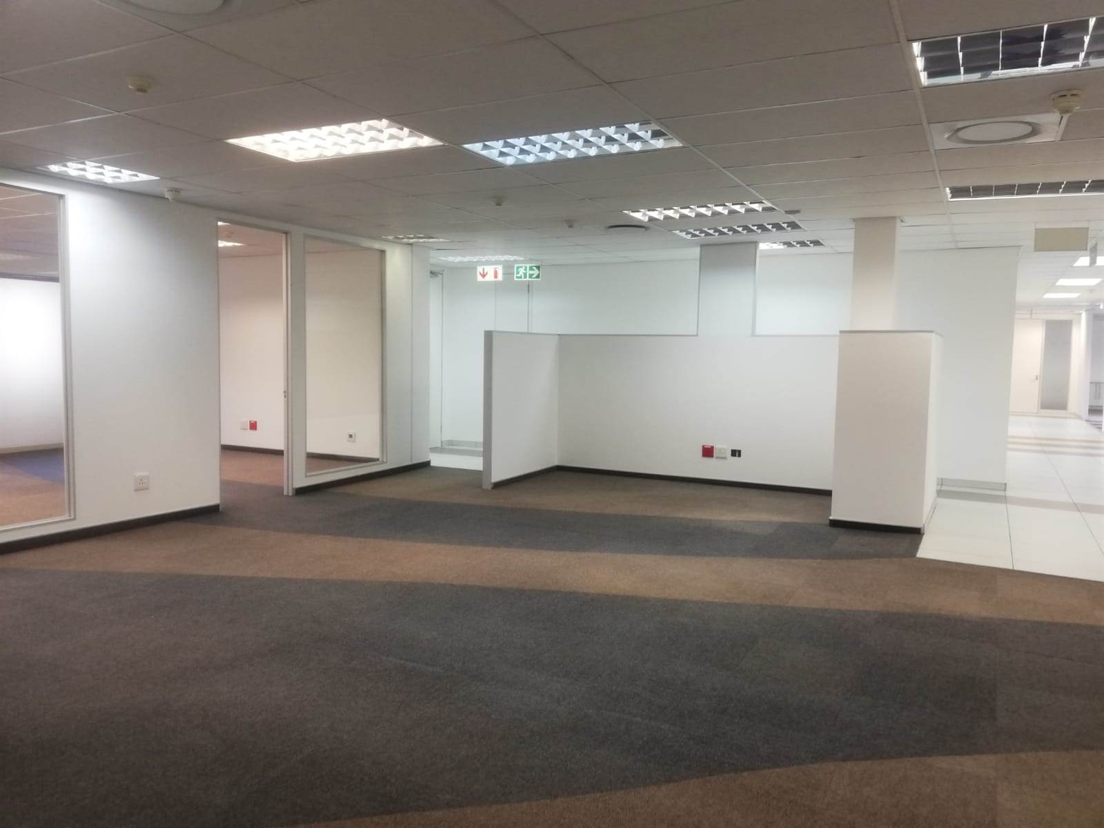 762.3  m² Commercial space in Woodmead photo number 14