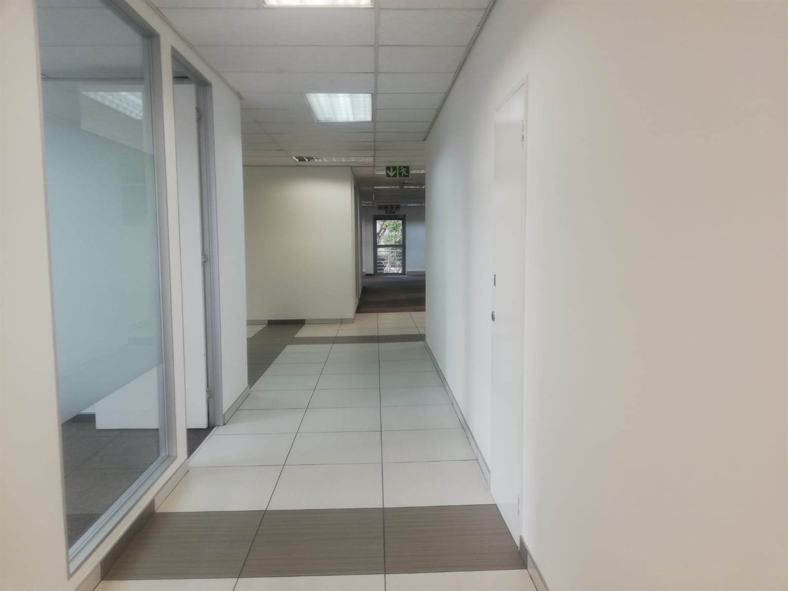 762.3  m² Commercial space in Woodmead photo number 11