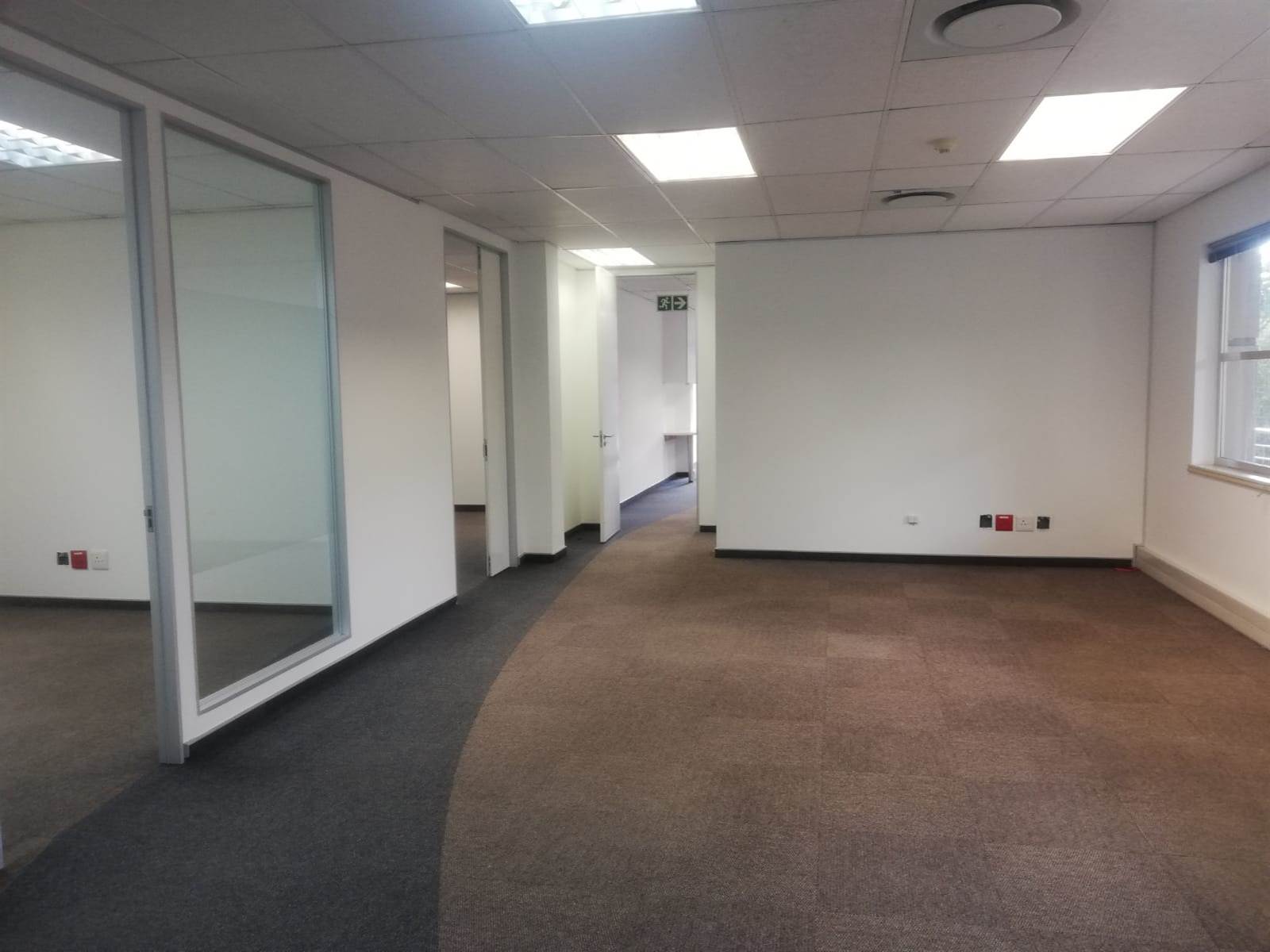 762.3  m² Commercial space in Woodmead photo number 16