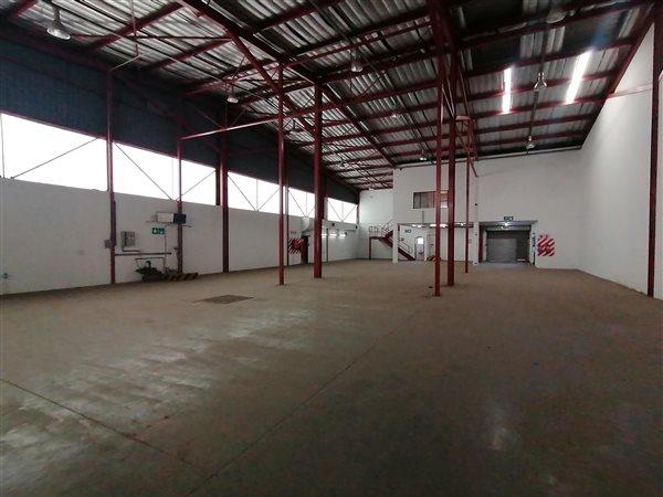 3 600  m² Industrial space