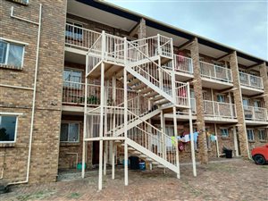 2 Bed Apartment in Elspark
