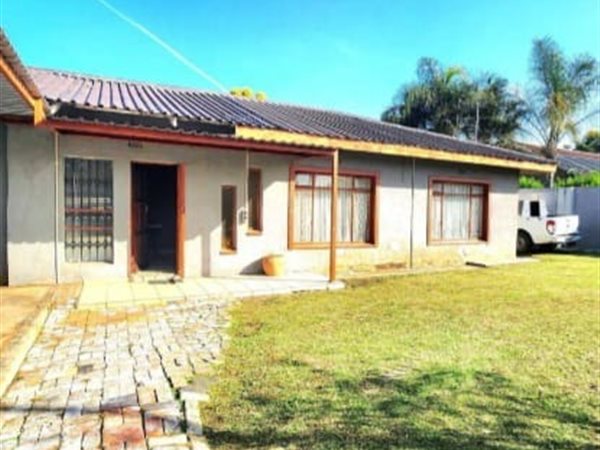 3 Bedroom House 3 Bedroom House