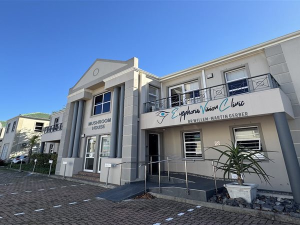 138  m² Commercial space in Durbanville Central