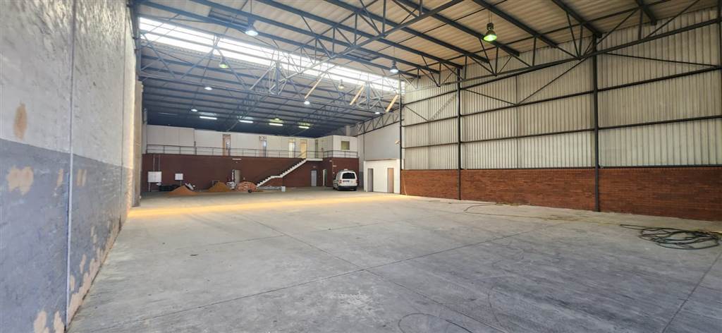 950  m² Industrial space in Pomona photo number 7