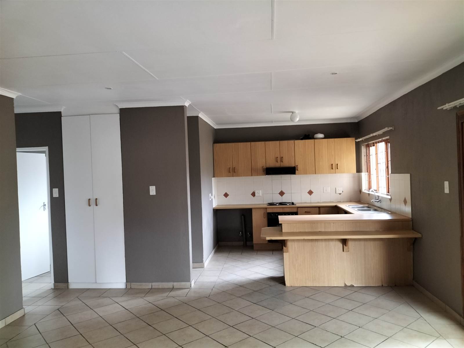 2 Bed Apartment in Tzaneen photo number 7