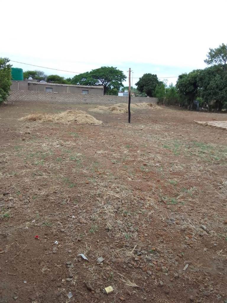 2000 m² Land available in Hammanskraal photo number 17