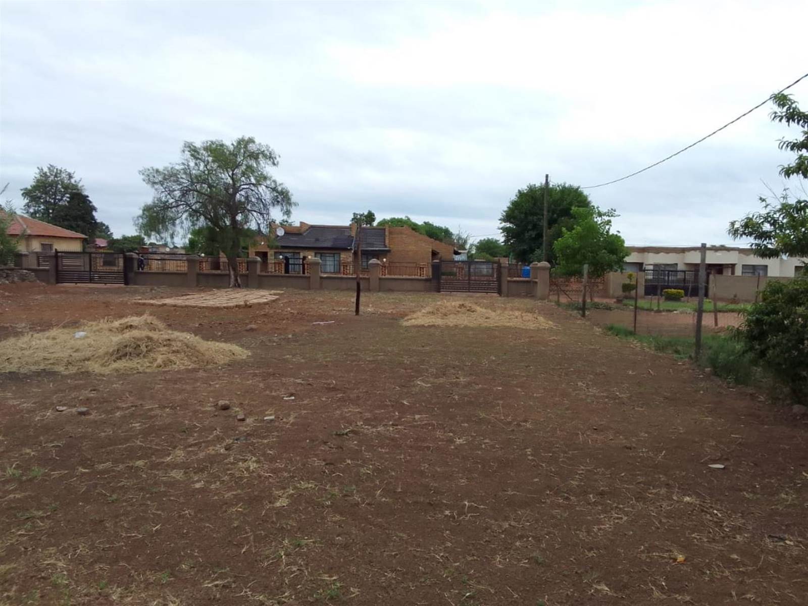 2000 m² Land available in Hammanskraal photo number 4