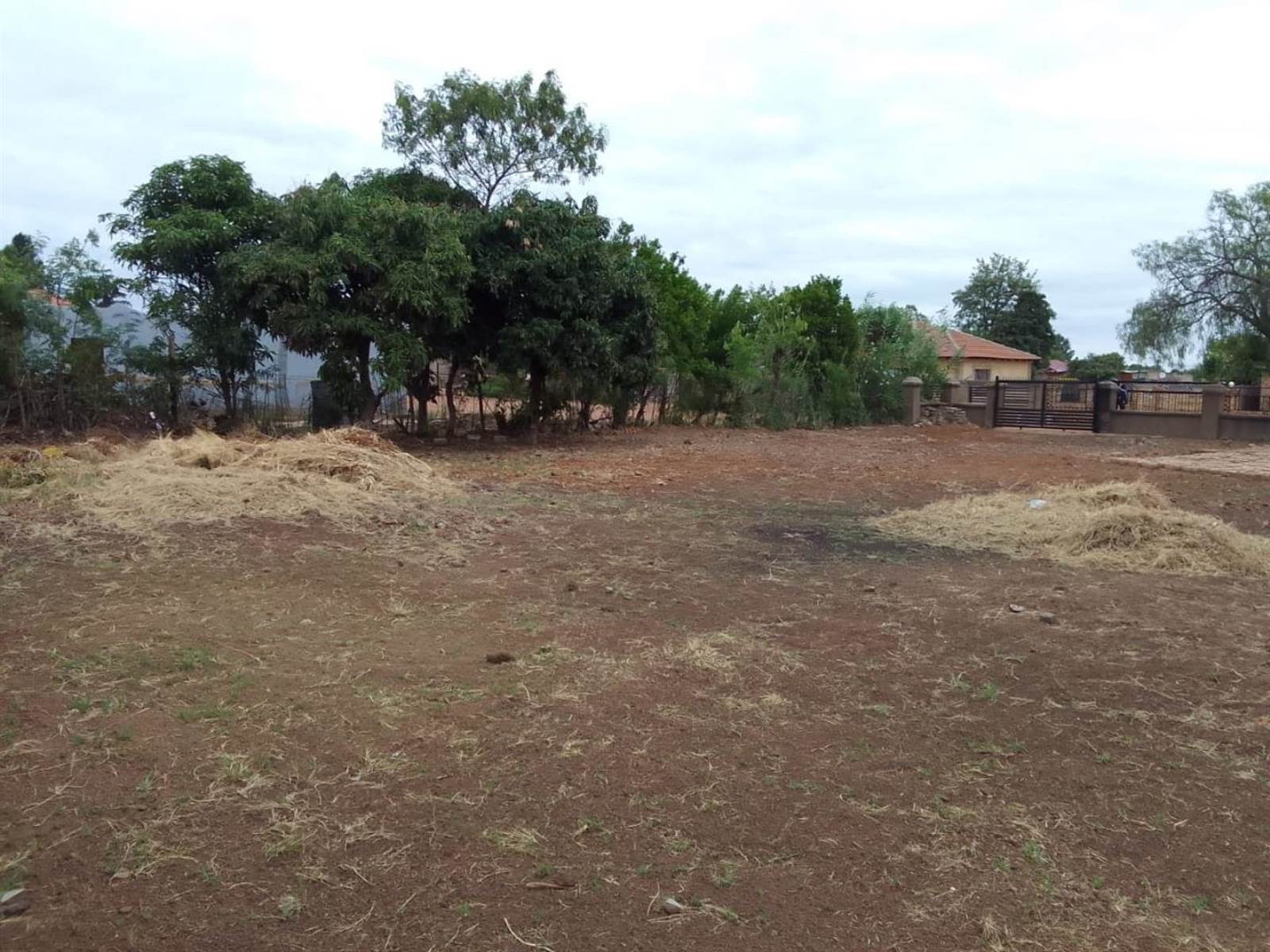 2000 m² Land available in Hammanskraal photo number 8