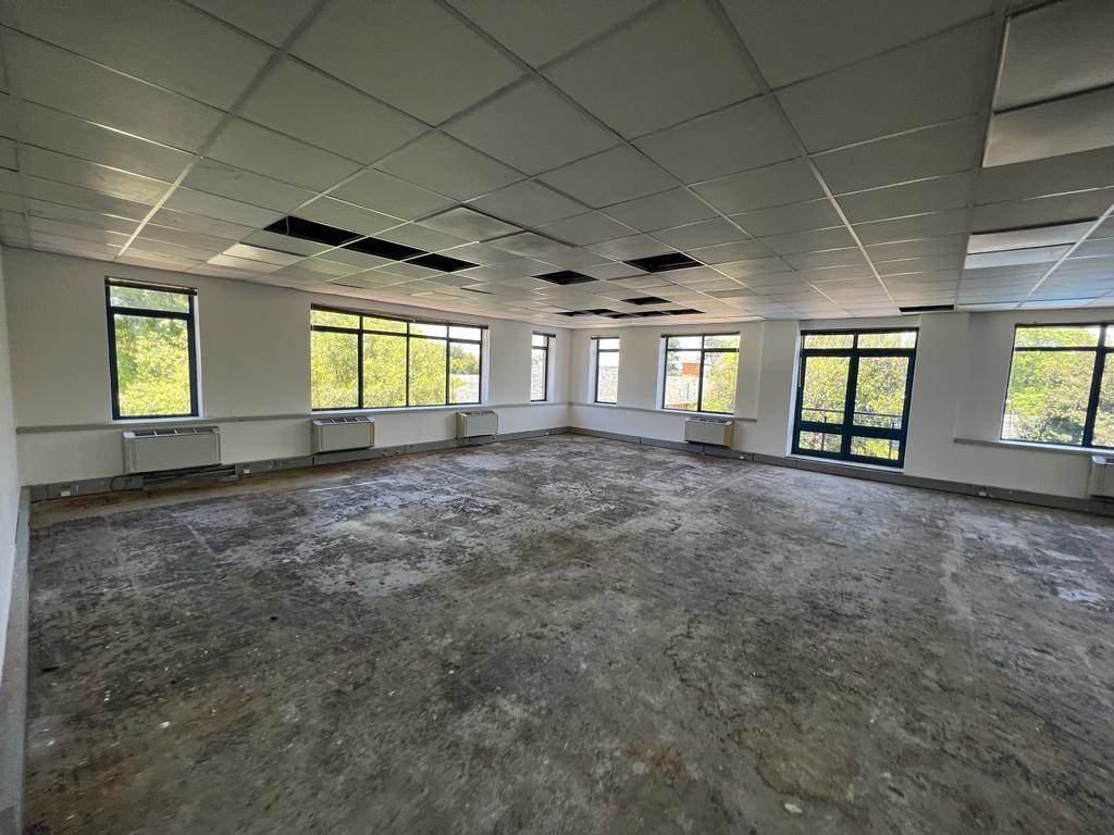 209  m² Commercial space in Rosebank photo number 2