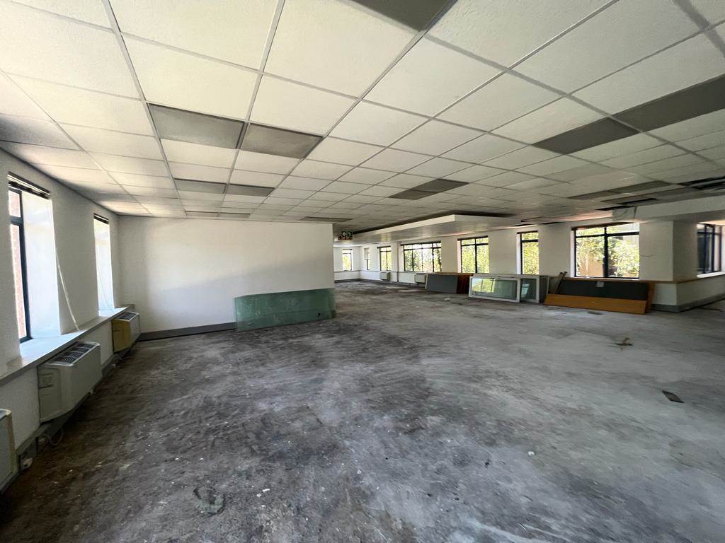 209  m² Commercial space in Rosebank photo number 11