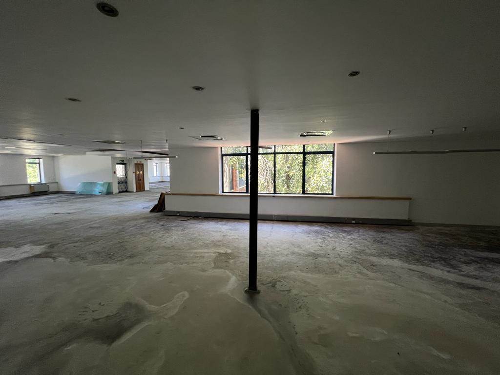 209  m² Commercial space in Rosebank photo number 4