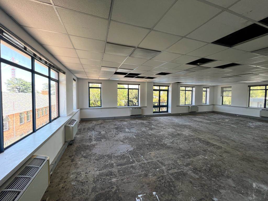 209  m² Commercial space in Rosebank photo number 16
