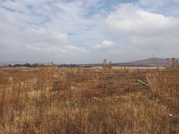 2677 m² Land available in Jameson Park