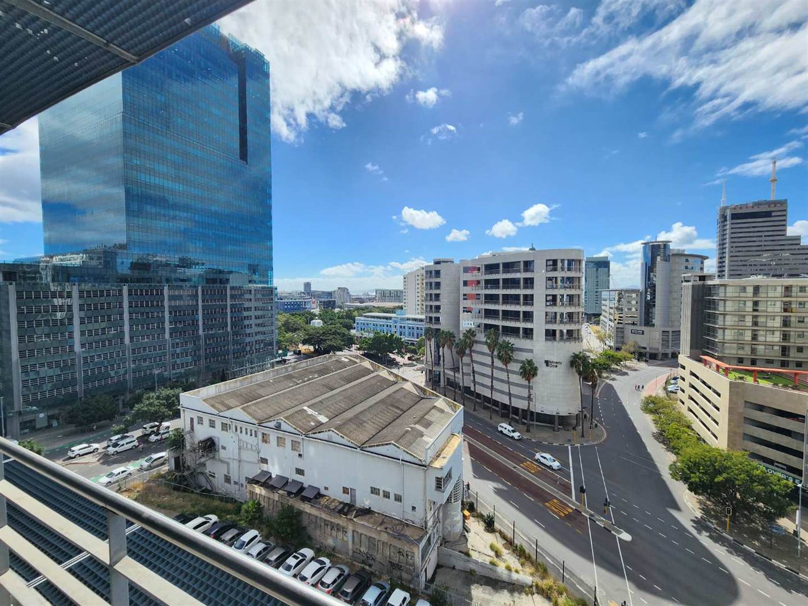 124  m² Office Space in Cape Town City Centre photo number 12