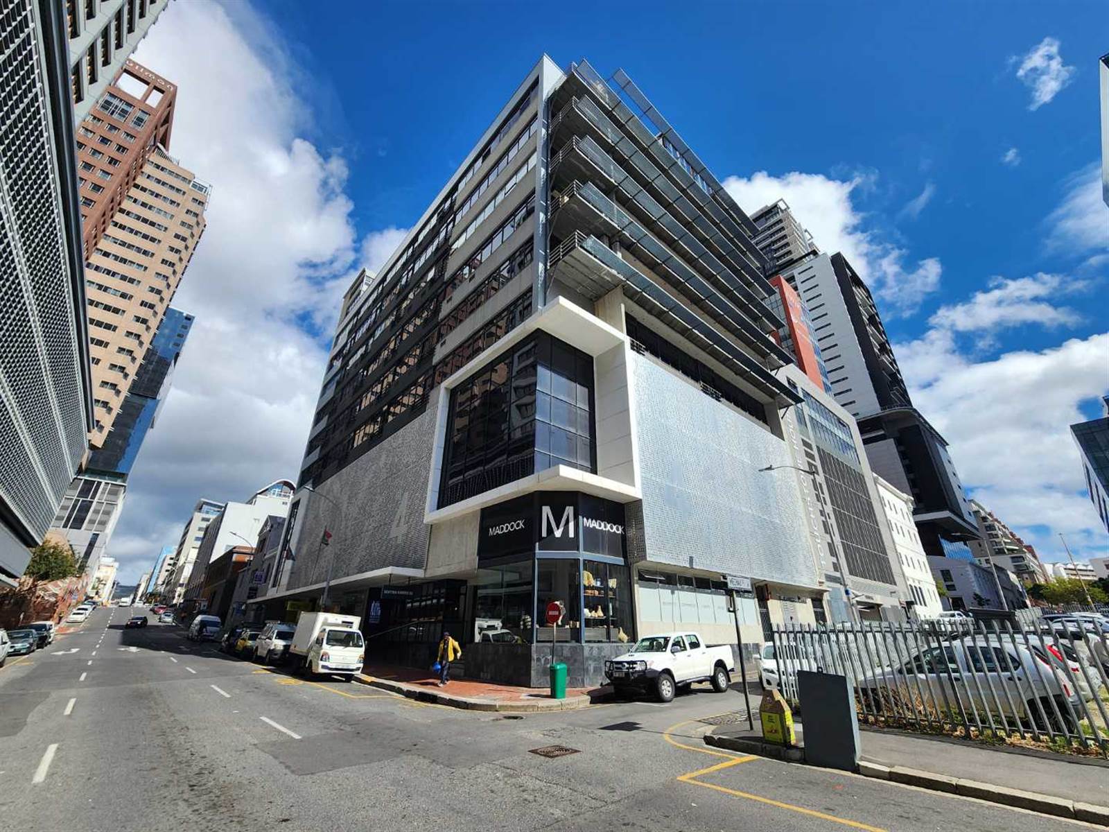 124  m² Office Space in Cape Town City Centre photo number 1
