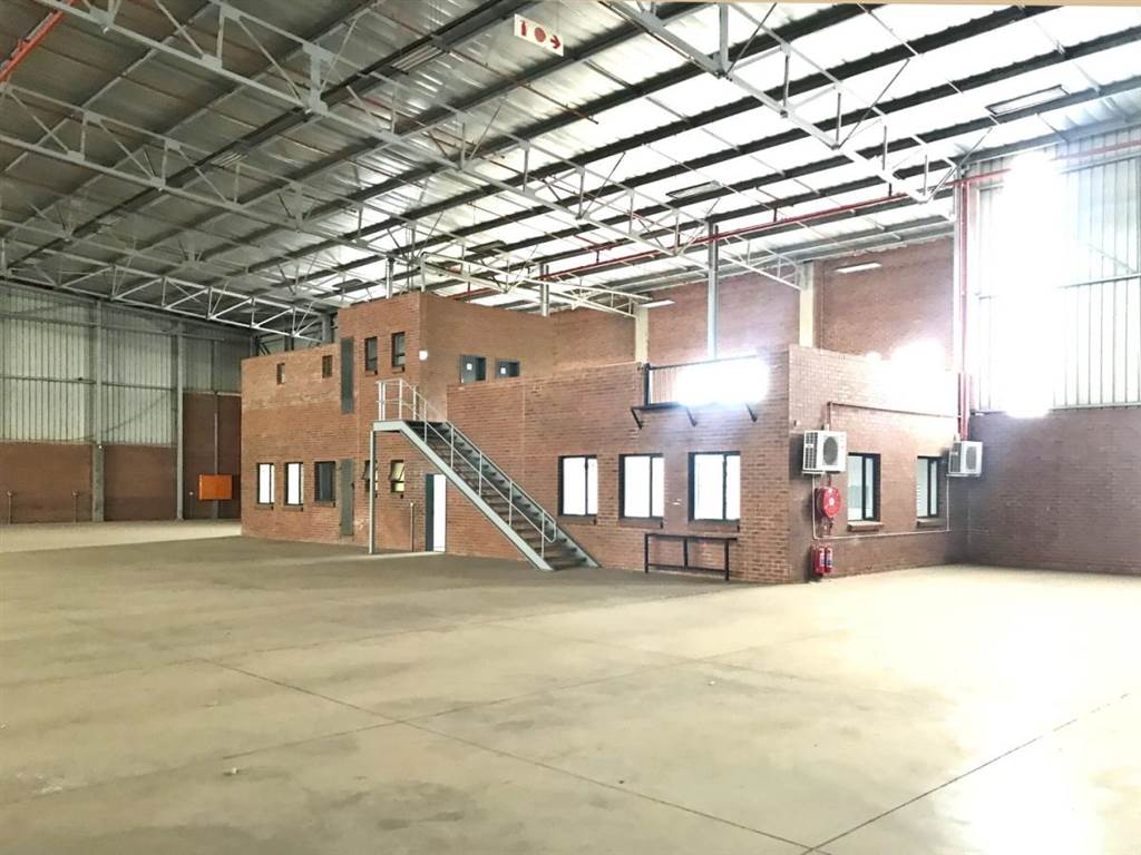 3893.2  m² Industrial space in Pomona photo number 10